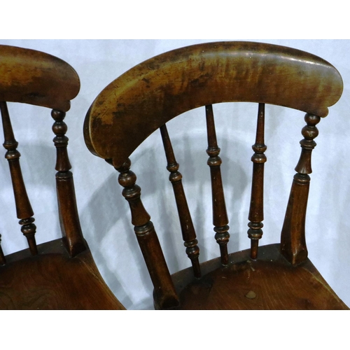 3005 - A pair of 19th century country elm kitchen chairs with turned spindle backs. Not available for in-ho... 