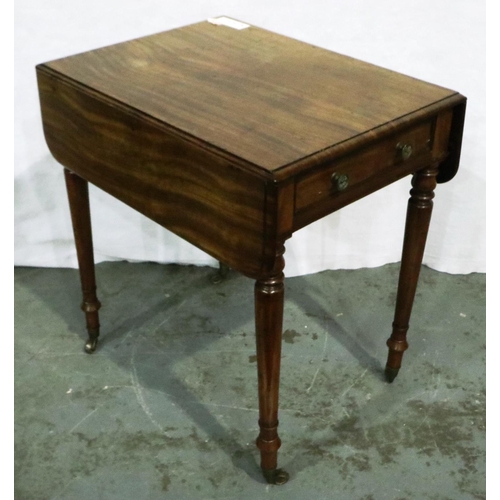 3025 - A 19th century walnut Pembroke table, with drop leaves and single drawer, 89 x 69 x 73 cm H, (open).... 