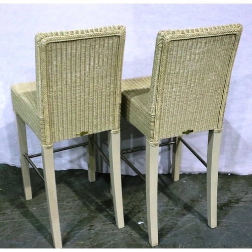 3139 - A pair of Vincent Sheppard wicker breakfast stools. Not available for in-house P&P