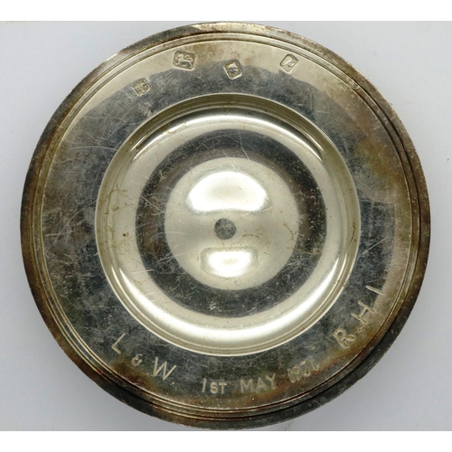 115 - Hallmarked silver circular dish with engraving L&W 1st May R.H.I maker RC, London assay, D: 12 cm, 1... 