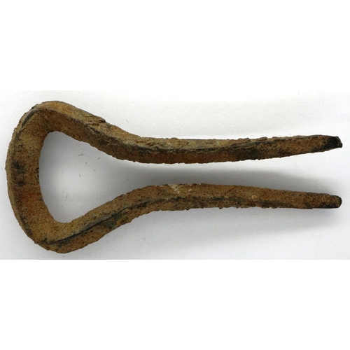 125 - Medieval iron Jews harp musical instrument, L: 65 mm. P&P Group 0 (£5+VAT for the first lot and £1+V... 