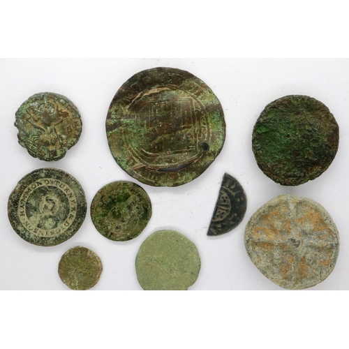 131 - Medieval and Roman coins/token/Jettons, largest D: 32 mm. P&P Group 0 (£5+VAT for the first lot and ... 