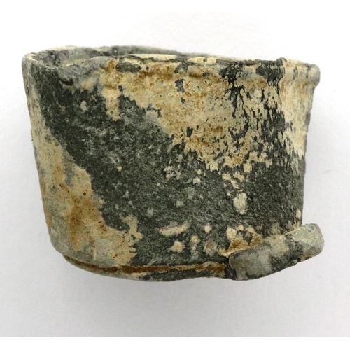 140 - Lead Civil war powder pot to measure gunpowder in muskets, D: 20 mm. P&P Group 0 (£5+VAT for the fir... 