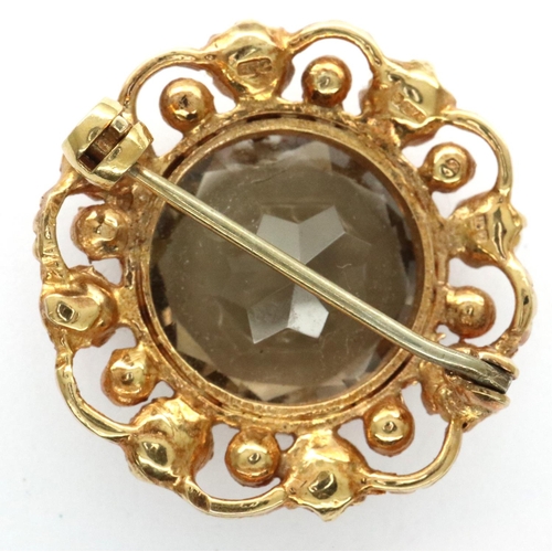 13A - 9ct gold smoky quartz and pearl brooch, fully hallmarked, D: 30 mm, 9g. P&P Group 1 (£14+VAT for the... 