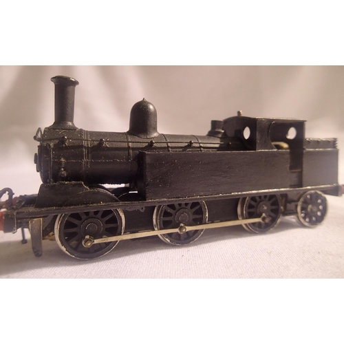 2022 - OO scale kit built 0.6.2 tank metal black, good build and finish, requires completing to paintwork. ... 