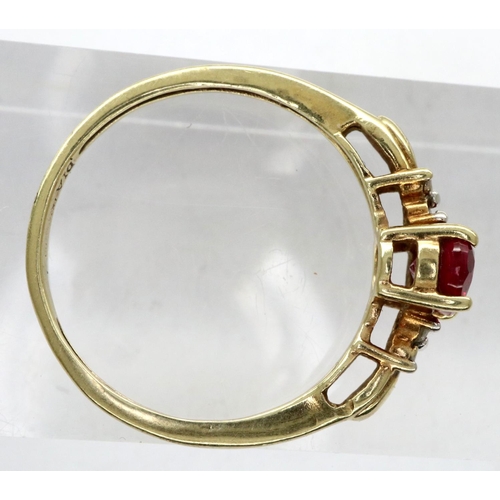 115 - 9ct gold ring set with ruby and diamonds, size K, 1.2g. P&P Group 1 (£14+VAT for the first lot and £... 