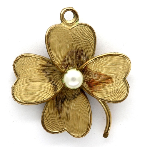 3 - 12ct gold four leaf clover pendant set with a central seed pearl, D: 31 mm, 1.7g. P&P Group 1 (£14+V... 