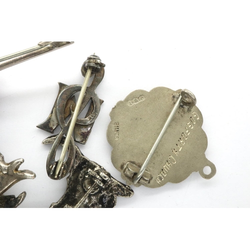 77 - Five 925 silver brooches including a stone set example, largest D: 53 mm. P&P Group 1 (£14+VAT for t... 