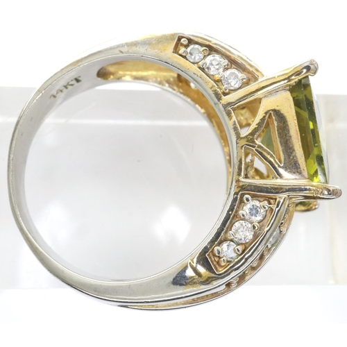 80 - 14ct white and yellow gold ring set with a princess cut emerald and CZ shoulders, size R, 9.2g. P&P ... 