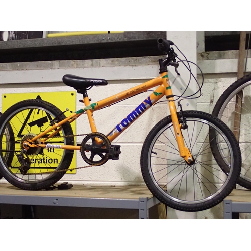 1003 - Falcon Jetstream 7 speed boys bike with a 12 inch frame. Not available for in-house P&P