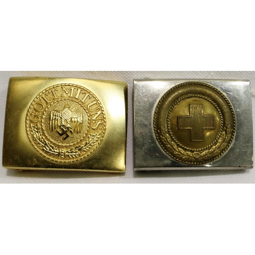 2083 - A gilt metal Kriegsmarine buckle with a DRK buckle, likely 1960s copies, no maker marks. P&P Group 1... 