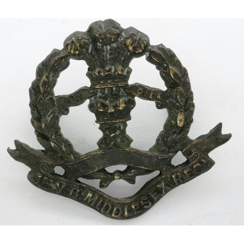 2148 - WWI British 1st Volunteer Battalion, Middlesex Regiment cap badge. P&P Group 1 (£14+VAT for the firs... 