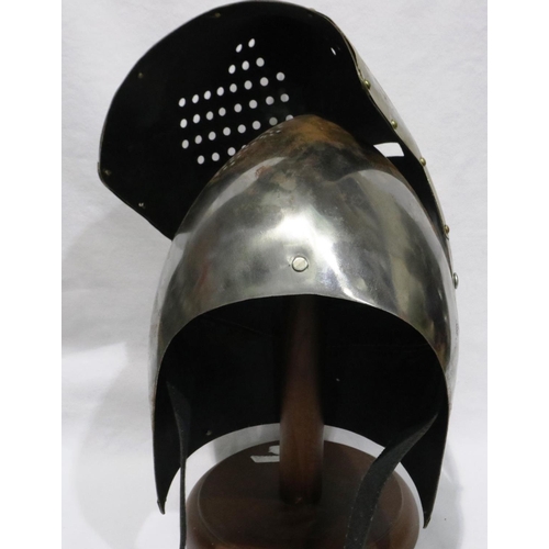 2023 - A full size steel reproduction knights helmet with visor, one rivet missing. P&P Group 2 (£18+VAT fo... 