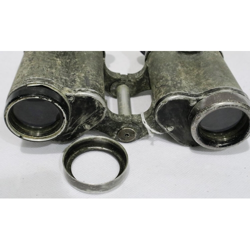 2032 - WWII German military 6 x 30 binoculars, makers code DDX for Voigtlander & Sons, Brunswick. P&P Group... 