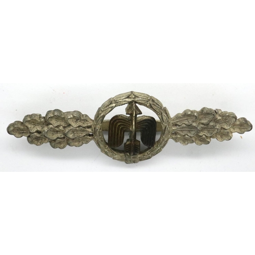 2158 - WWII German Luftwaffe Fighter Squadron Clasp silver grade in original case, maker GH Osang Dresden. ... 