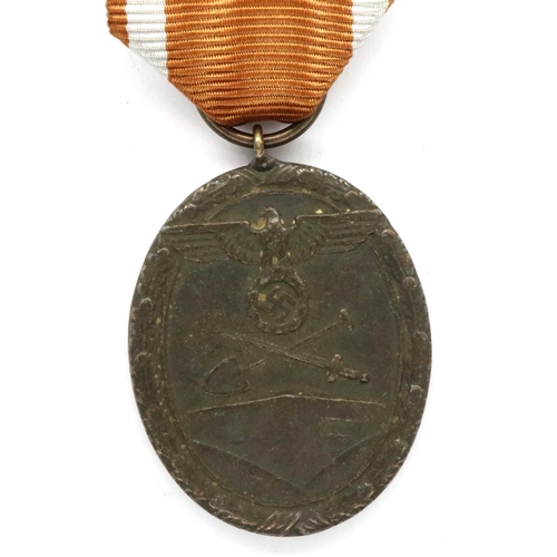 2173 - WWII German West Wall medal, awarded to those who had built or served on the Siegfried Line. P&P Gro... 