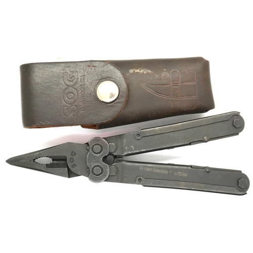 2186 - SOG military issue multitool. P&P Group 2 (£18+VAT for the first lot and £3+VAT for subsequent lots)