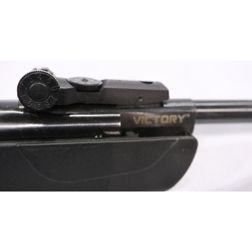 2201 - Victory LB600 22 synthetic air rifle. P&P Group 3 (£25+VAT for the first lot and £5+VAT for subseque... 