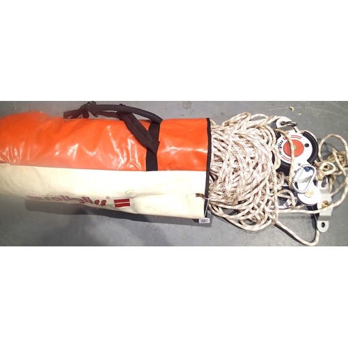 2209 - Search and Rescue winch with ropes and pulley. Not available for in-house P&P