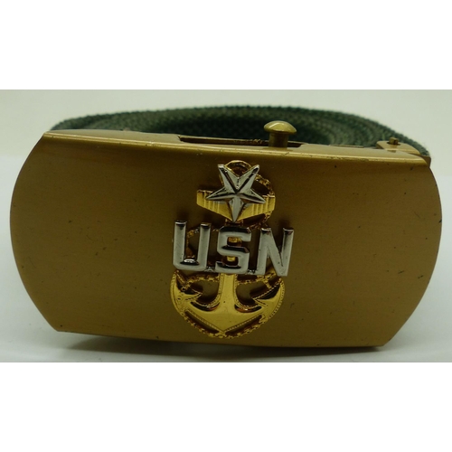 2090C - US Navy brass buckle with canvas belt. P&P Group 1 (£14+VAT for the first lot and £1+VAT for subsequ... 