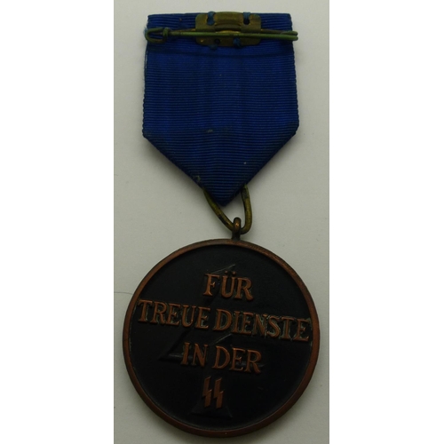 2180F - German SS 4 Years Service medal in bronze. P&P Group 1 (£14+VAT for the first lot and £1+VAT for sub... 