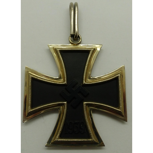 2180I - German Knights Cross of the Iron Cross, stamped 24. P&P Group 1 (£14+VAT for the first lot and £1+VA... 