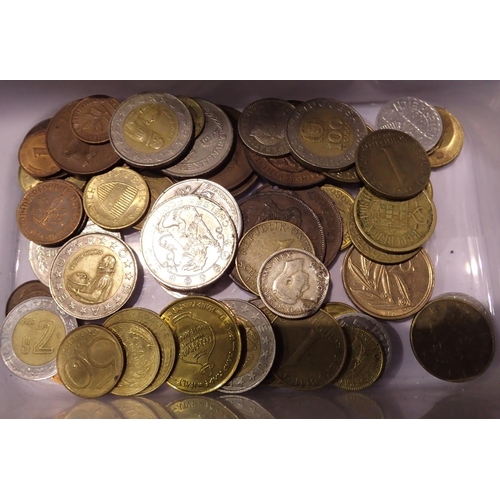 1097 - Mixed world coins. P&P Group 1 (£14+VAT for the first lot and £1+VAT for subsequent lots)