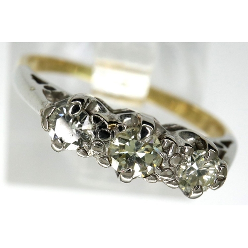 21 - 18ct gold diamond trilogy ring, size J/K, 1.9g. P&P Group 1 (£14+VAT for the first lot and £1+VAT fo... 