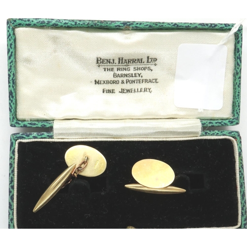 30 - Pair of 9ct gold cufflinks, combined 2.4g. P&P Group 1 (£14+VAT for the first lot and £1+VAT for sub... 