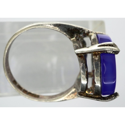 4 - Hallmarked silver stone set ring with a glass intaglio of Neptune, size N/O. P&P Group 1 (£14+VAT fo... 