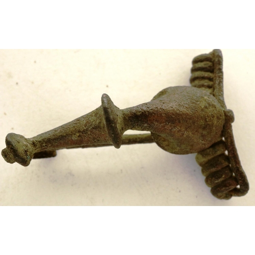 144 - Roman fibula trumpet type intact, L: 30 mm. P&P Group 0 (£5+VAT for the first lot and £1+VAT for sub... 