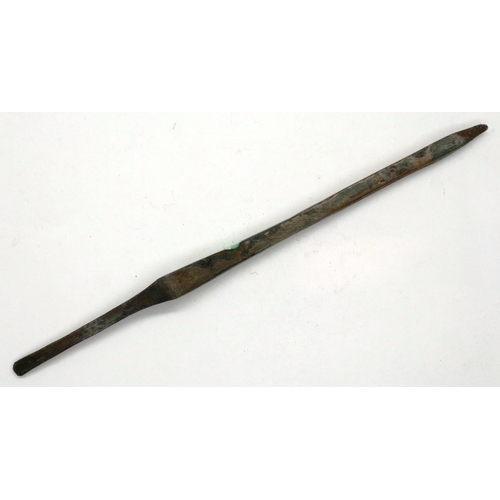 166 - Medieval crossbow bolt, piercer type for heavy infantry, L: 150 mm. P&P Group 0 (£5+VAT for the firs... 