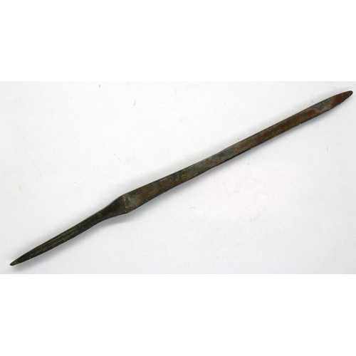 166 - Medieval crossbow bolt, piercer type for heavy infantry, L: 150 mm. P&P Group 0 (£5+VAT for the firs... 