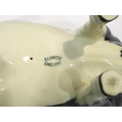 274 - Boxed Beswick Friesian bull, L: 20 cm, no cracks or chips. P&P Group 2 (£18+VAT for the first lot an... 