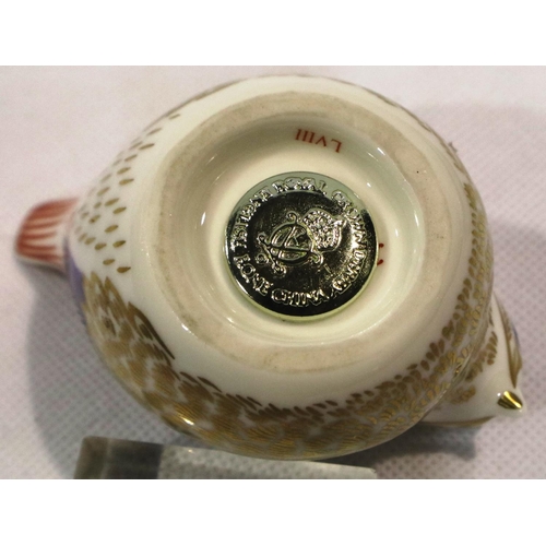 288 - Royal Crown Derby finch paperweight, with gold stopper, H: 50 mm, no cracks or chips. P&P Group 1 (£... 