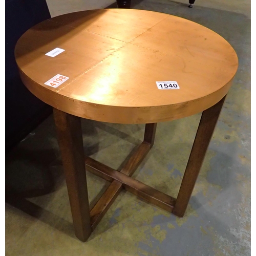 1540 - Wooden base, copper topped circular table, H: 52 cm. Not available for in-house P&P