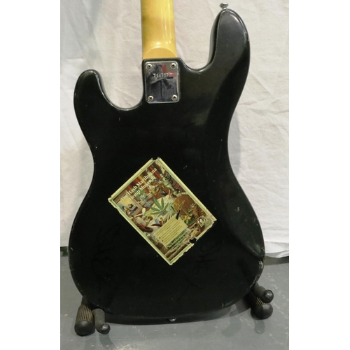 405 - Marlin Slammer bass guitar. P&P Group 3 (£25+VAT for the first lot and £5+VAT for subsequent lots)