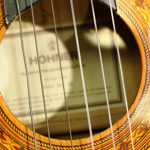 407 - Hohner MC-05 Classical guitar. P&P Group 3 (£25+VAT for the first lot and £5+VAT for subsequent lots... 