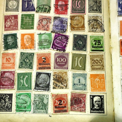 380 - British Mint and used stamp albums, a further album and loose stamps. P&P Group 1 (£14+VAT for the f... 