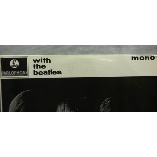 391 - With The Beatles and Beatles For Sale LPs, mono on yellow Parlophone labels. P&P Group 1 (£14+VAT fo... 