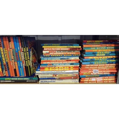 1217 - Quantity of mixed annuals including Beano and The Victor Book for Boys. Not available for in-house P... 