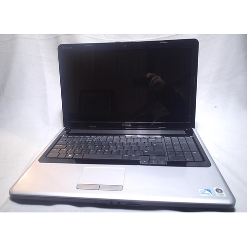 2033 - Dell Inspiron 1750 laptop, lacking charger. P&P Group 2 (£18+VAT for the first lot and £3+VAT for su... 