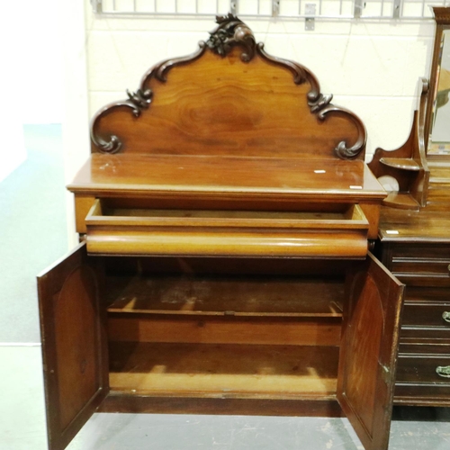 2112 - A Victorian mahogany chiffonier with single drawer, cupboards and carved upstand, 108 x 49 x 140 cm ... 