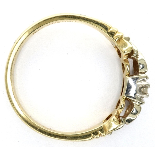 32 - 9ct white and yellow gold ring set with diamonds, size M, 2.0g. P&P Group 1 (£14+VAT for the first l... 