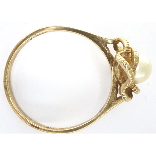 35 - 9ct gold ring set with a central pearl, within a pierced flower mount, size O, 2.1g. P&P Group 1 (£1... 