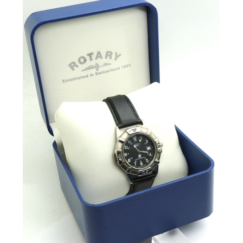 72 - ROTARY: SWISS COMMANDO gents quartz wristwatch, with circular black dial, date aperture and black le... 