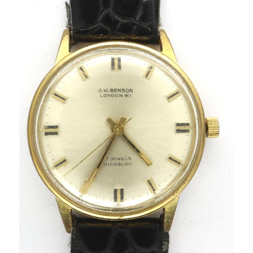 81 - JW BENSON: 25 jewel gents manual wind wristwatch, with circular champagne dial and Incabloc movement... 