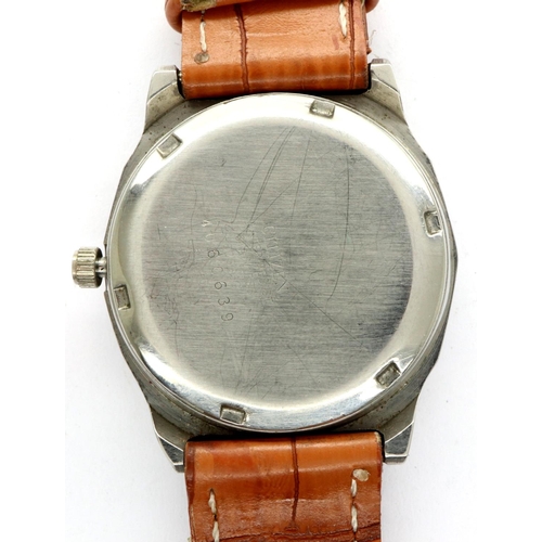 93 - CITIZEN: gents automatic wristwatch, with circular metallic gold dial, date apertures and brown leat... 