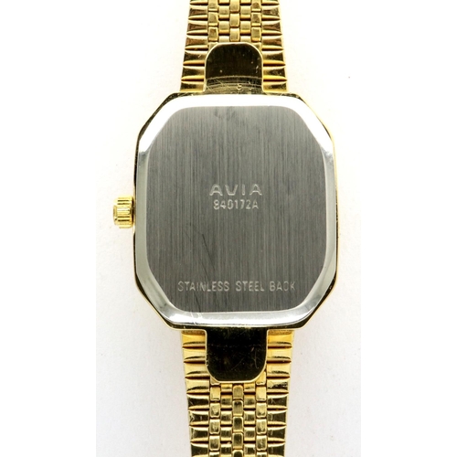 124 - AVIA: ladies gold plated quartz wristwatch, with lozenge shaped champagne dial and on a gold plated ... 