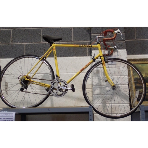 1015 - Falcon Banana road bike. Not available for in-house P&P